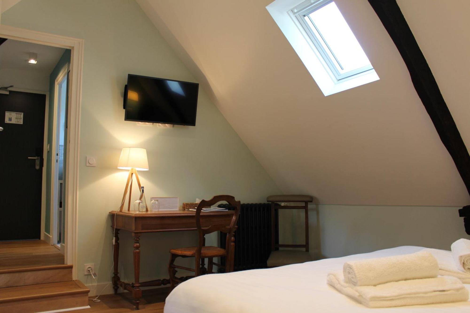 Manoir Du Moustoir - Hotel Les Empreintes Saint-Évarzec Екстериор снимка