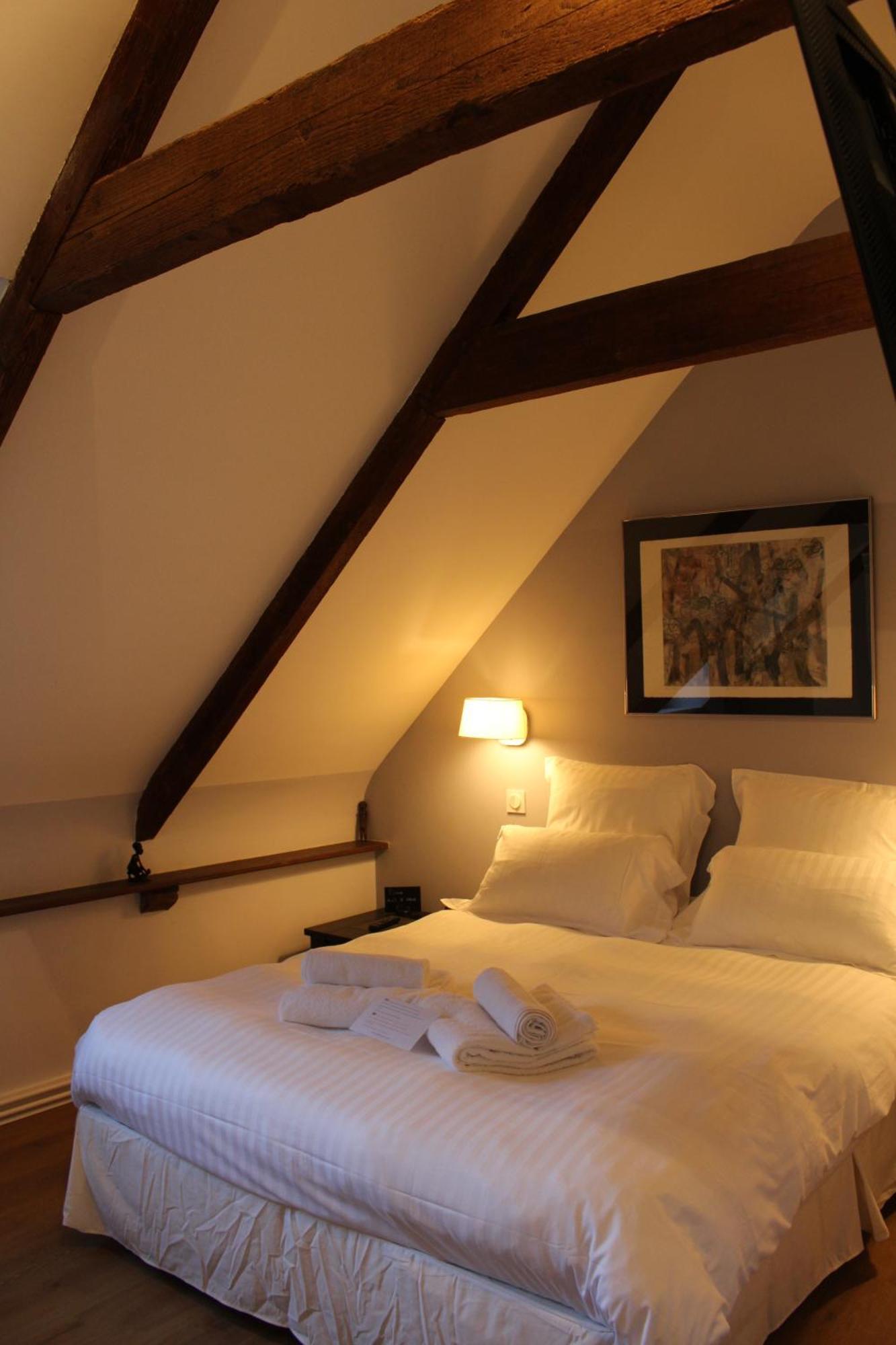 Manoir Du Moustoir - Hotel Les Empreintes Saint-Évarzec Екстериор снимка